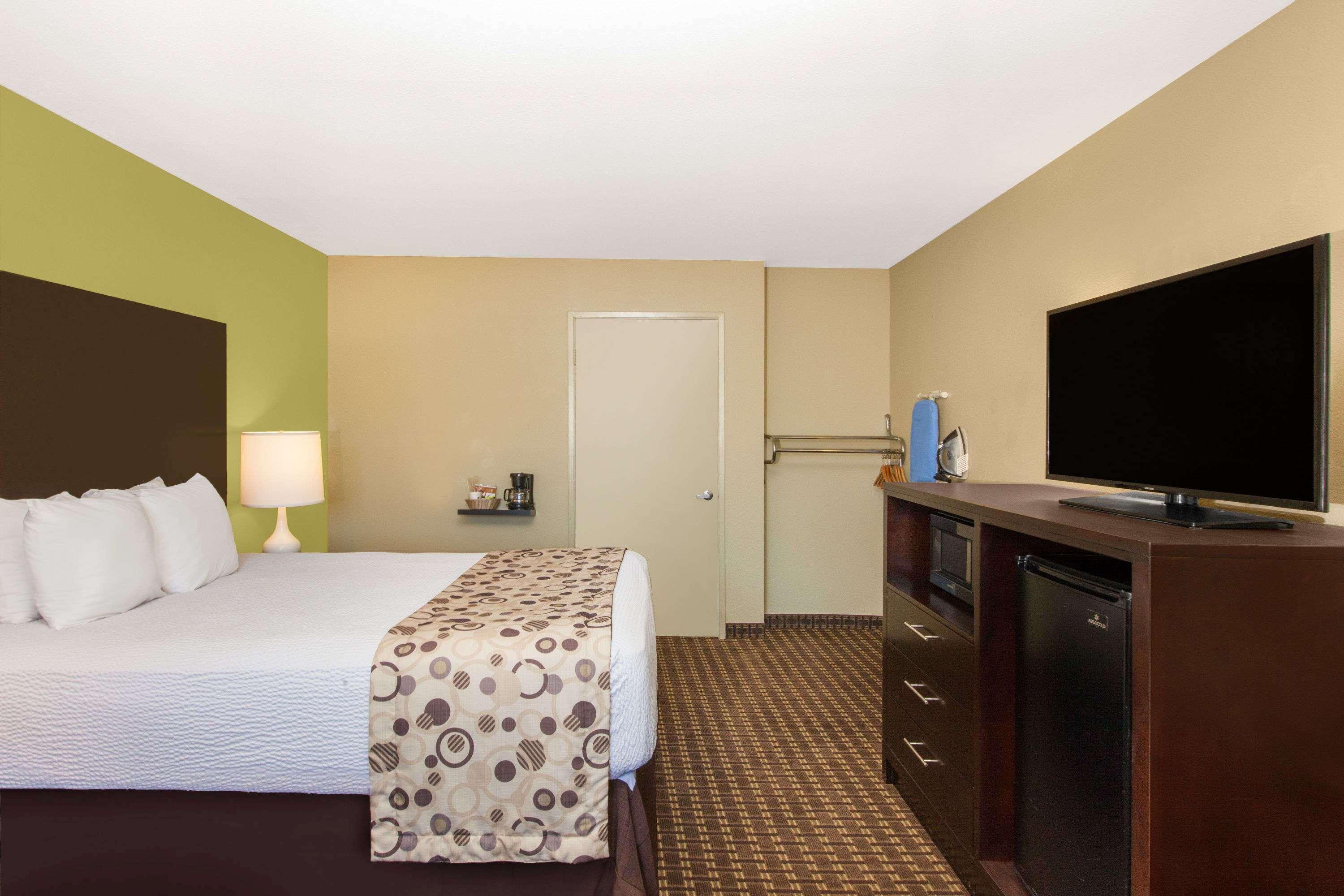 Days Inn By Wyndham San Jose Airport Milpitas Dış mekan fotoğraf