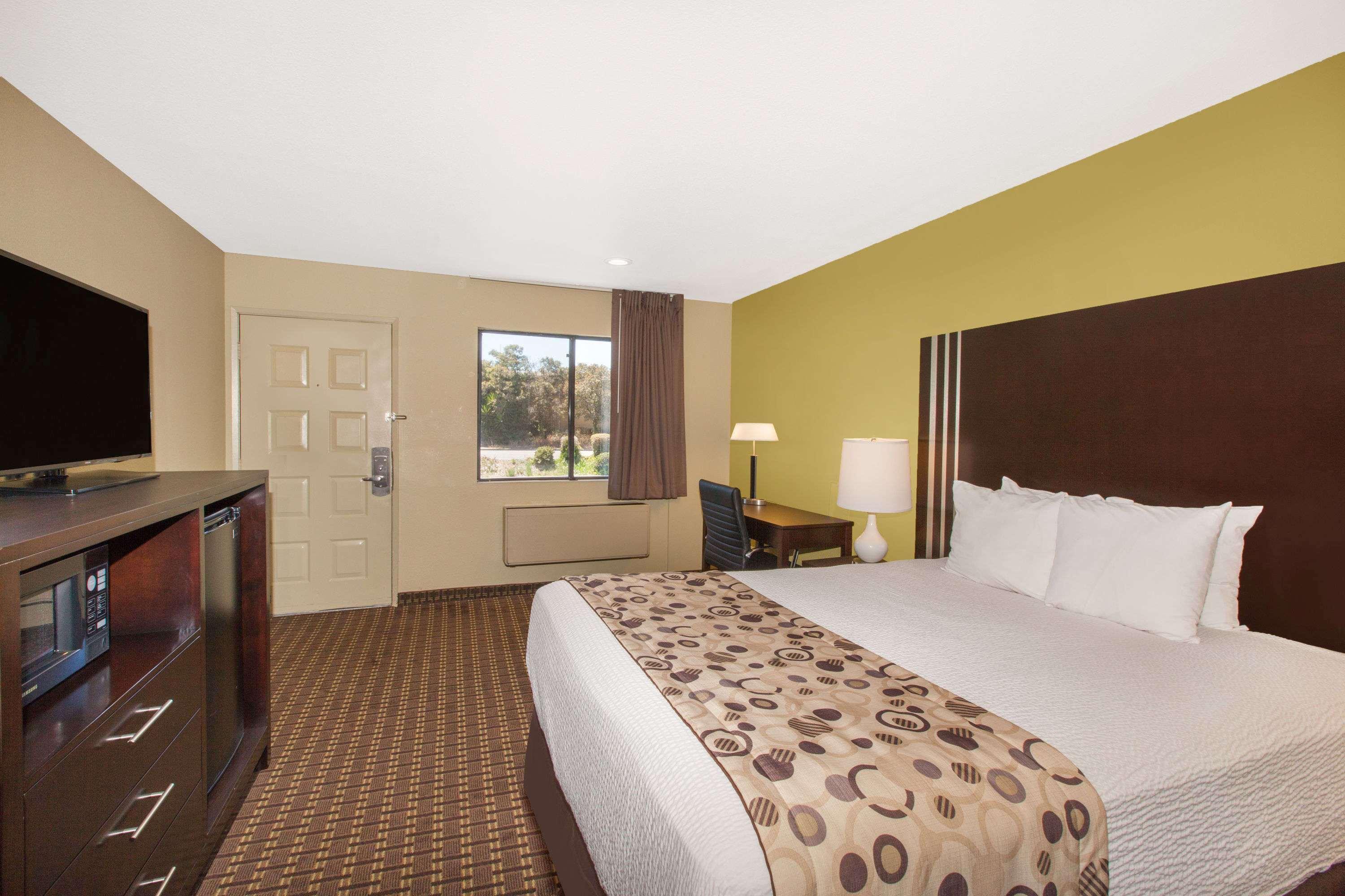 Days Inn By Wyndham San Jose Airport Milpitas Dış mekan fotoğraf