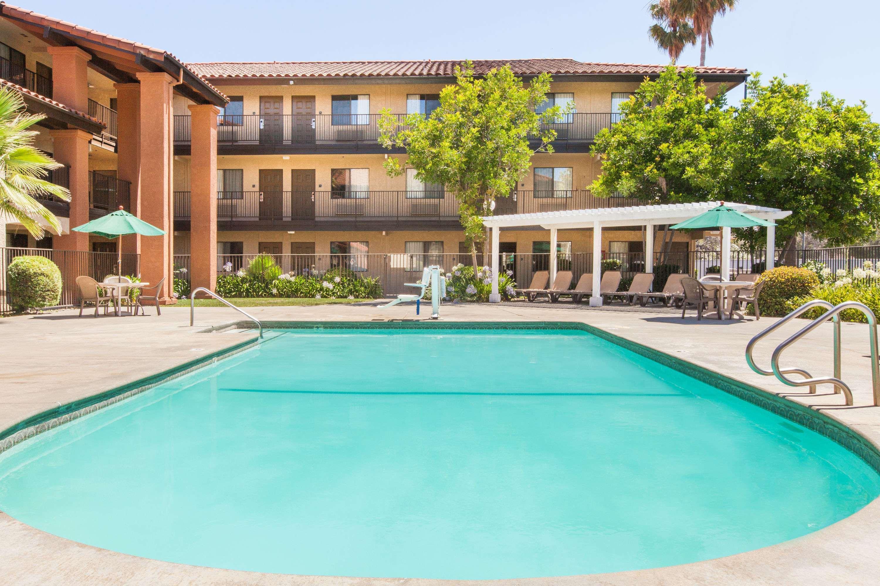 Days Inn By Wyndham San Jose Airport Milpitas Dış mekan fotoğraf