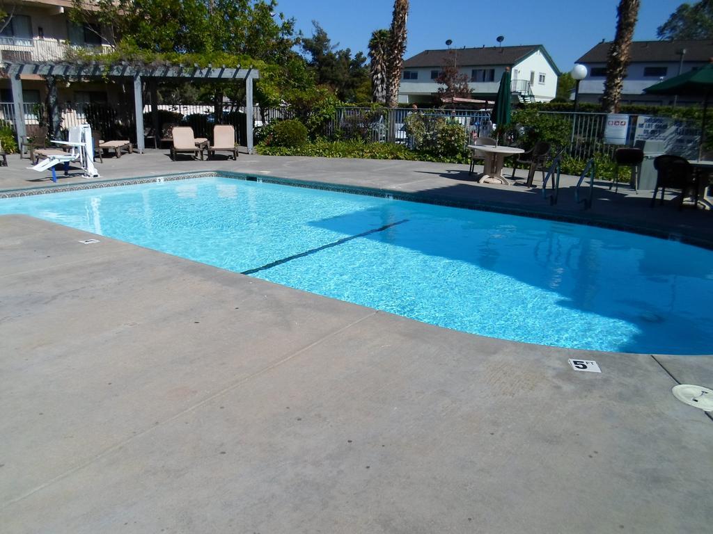 Days Inn By Wyndham San Jose Airport Milpitas Dış mekan fotoğraf